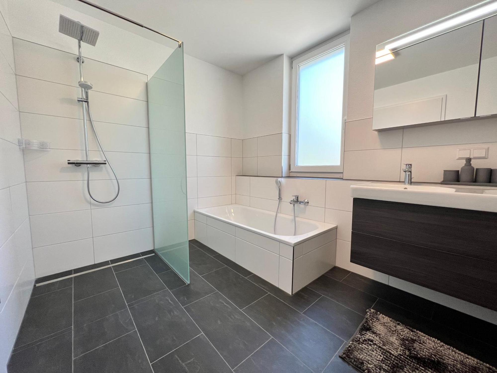 Neues Seeapartment ユーバーリンゲン エクステリア 写真