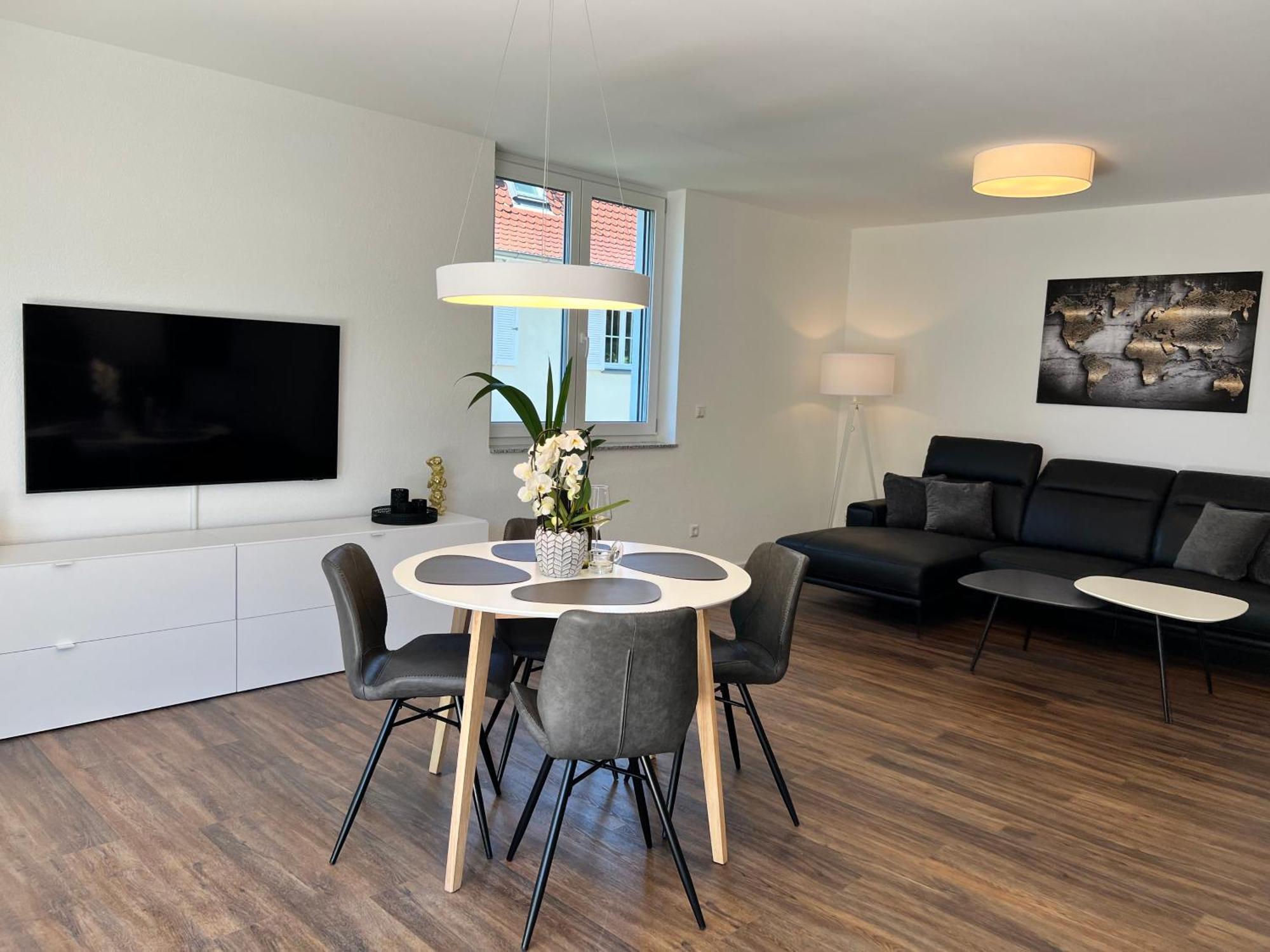 Neues Seeapartment ユーバーリンゲン エクステリア 写真
