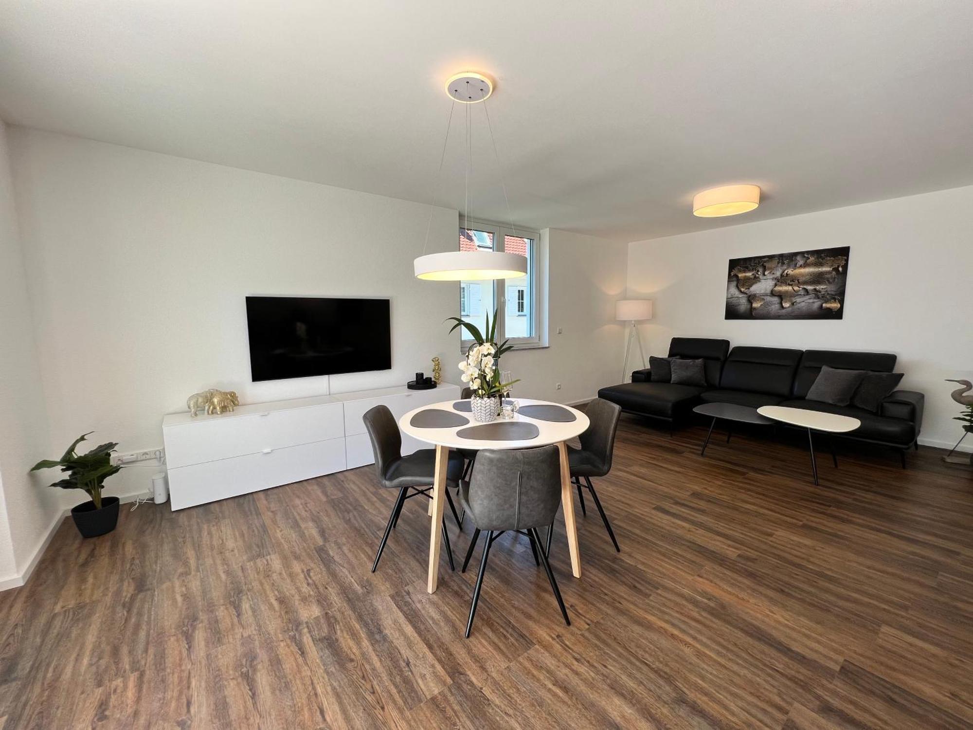 Neues Seeapartment ユーバーリンゲン エクステリア 写真