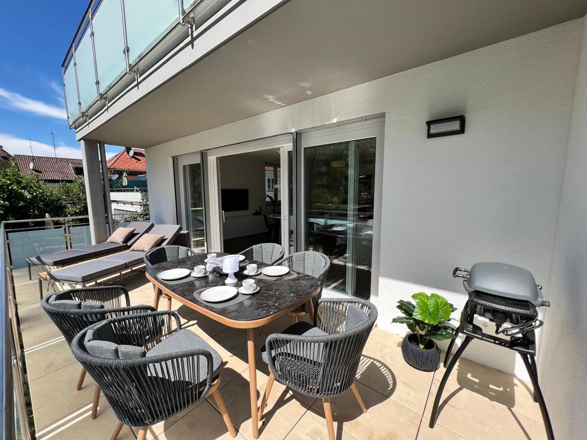 Neues Seeapartment ユーバーリンゲン エクステリア 写真