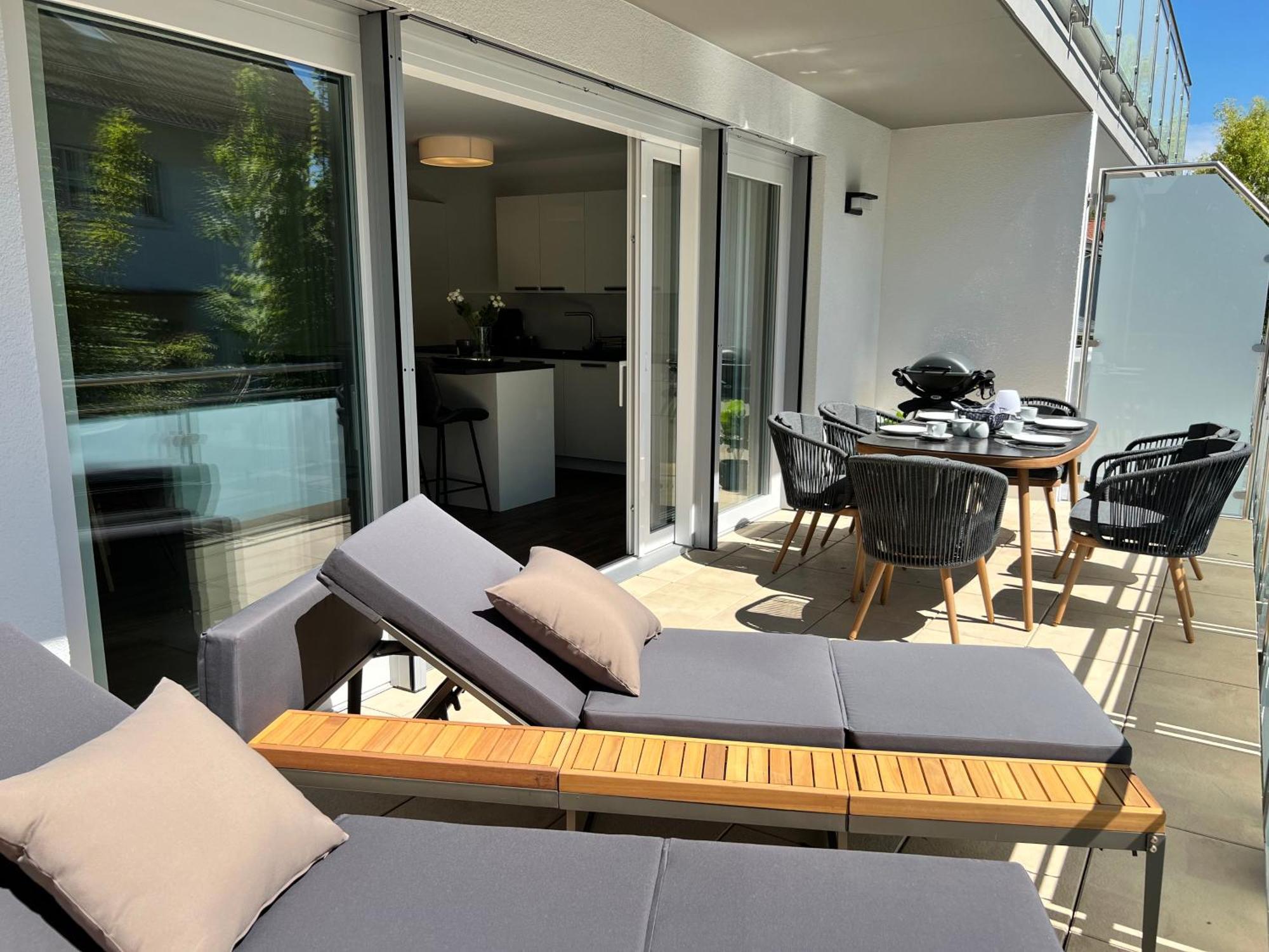 Neues Seeapartment ユーバーリンゲン エクステリア 写真